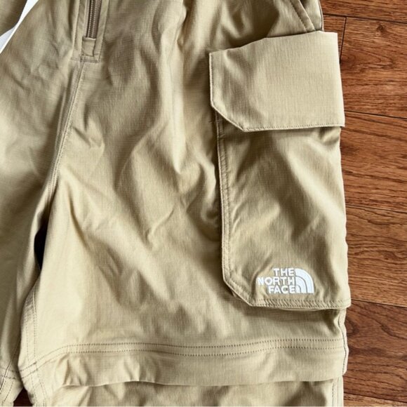 The Northface NWT size XS Womens Class V Pathfinder OnePiece - Picture 3 of 14